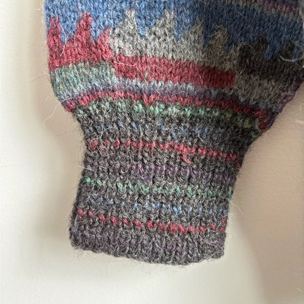 Pavo Real Hand Knit in Peru 100% Pure Alpaca Wool Sweater XL